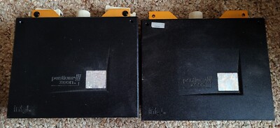 Lot of 2 - Intel Pentium III Xeon 933 MHz Processor SL4HD - Slot 2