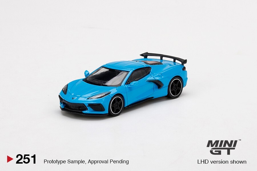 251 2020 Chevrolet Corvette Stingray (Rapid Blue) - Mini GT