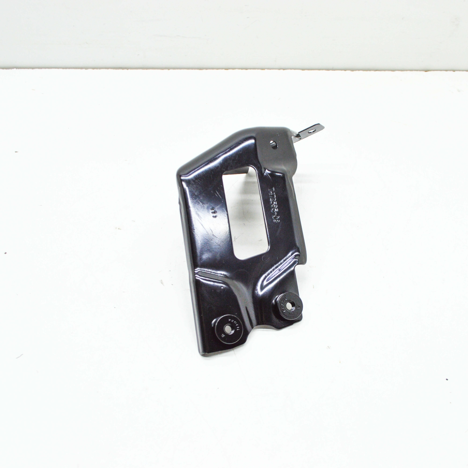 NEW BMW X5 G05 FRONT LEFT FENDER WING BRACE HOLDER 41007492371