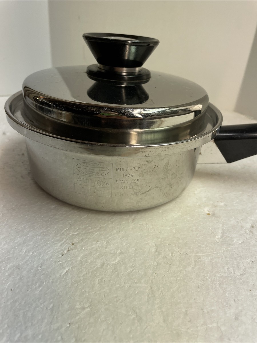 AMWAY QUEEN, 18/8 STAINLESS STEEL SAUCE PAN with LID 