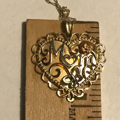 10K Mothers Love is Greatest Gift MOM Tri-gold Heart Pendant Necklace - Picture 6 of 9