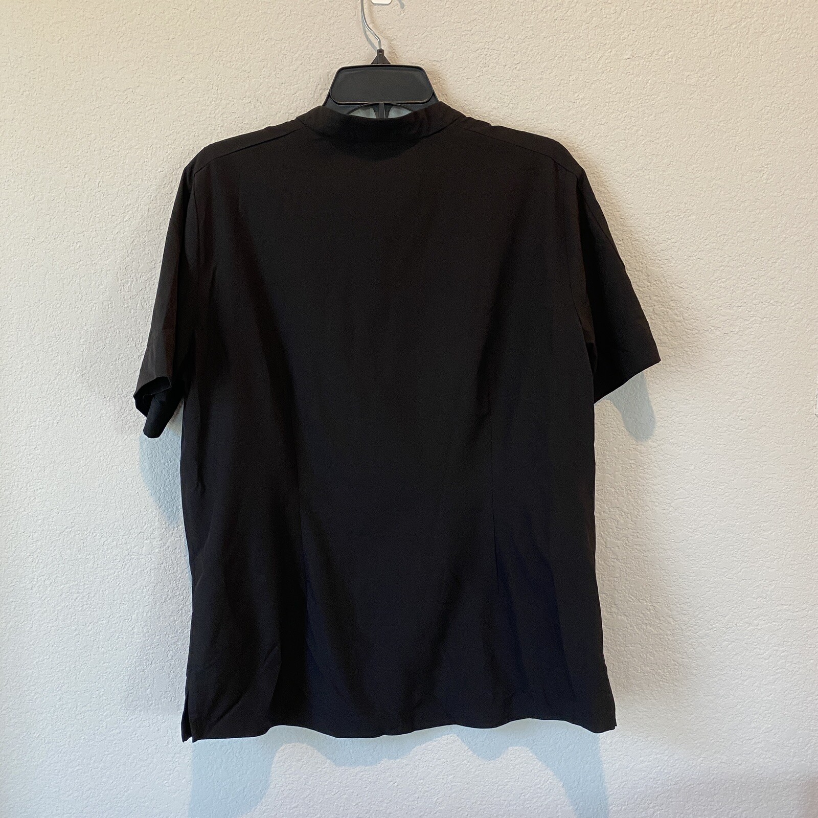 Figs Technical Collection Women’s Button Down Top… - image 7