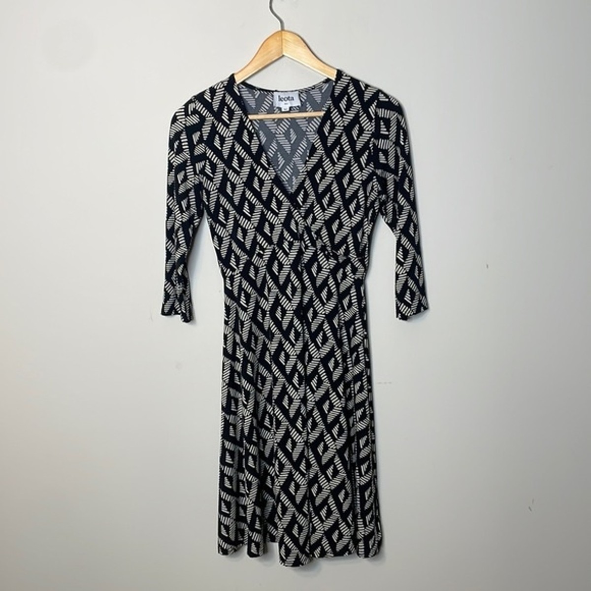 Leota Faux Wrap Dress Small
