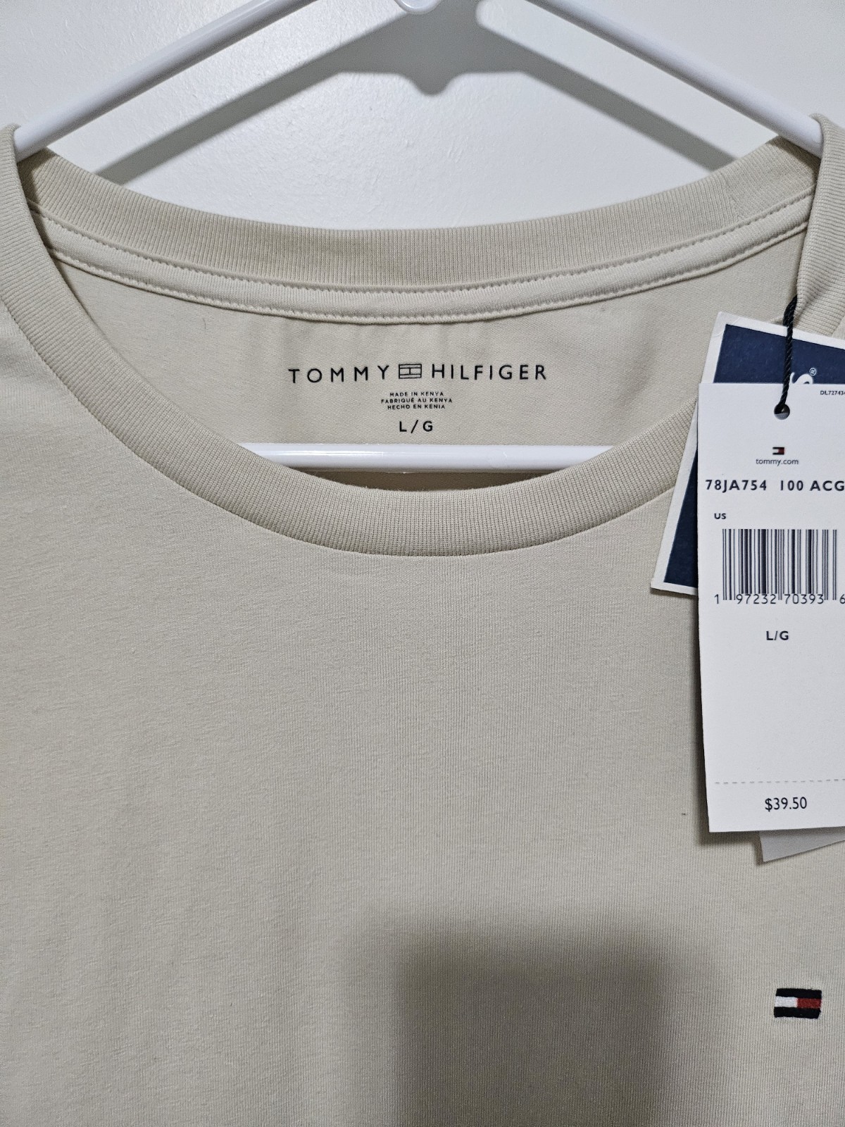 Tommy Hilfiger Men's Everyday T-Shirt, Color  Beige, Size Large, New w/Tags thumbnail 7