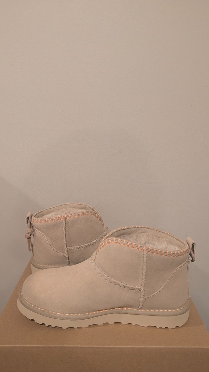 Ugg Australia Women's Classic Ultra Mini Elaria Boots Size 10 NIB