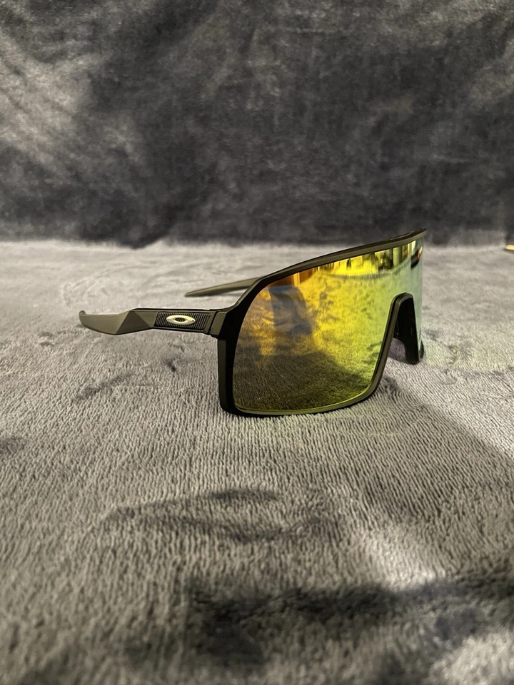 NEW Oakley OO9406 Men's Sutro Shield Sunglasses - GOLD - Image 3 of 4