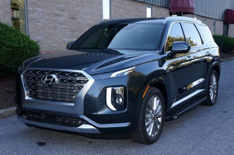 For Bentley Bentayga 17-26 5.5" REC Series Black Running Boards w Black Trim