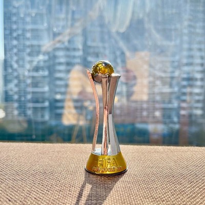 FIFAクラブワールドカップトロフィー、メタル製 FIFA Club World Cup Championship Trophy Metal Replica 8cm High