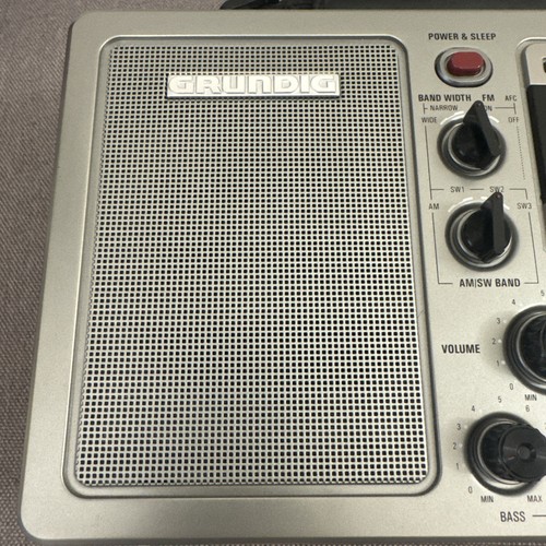Grundig S350 AM/FM/SW1/SW2/SW3 5-Band Hi Sensitivity Stereo Receiver - Picture 3 of 9