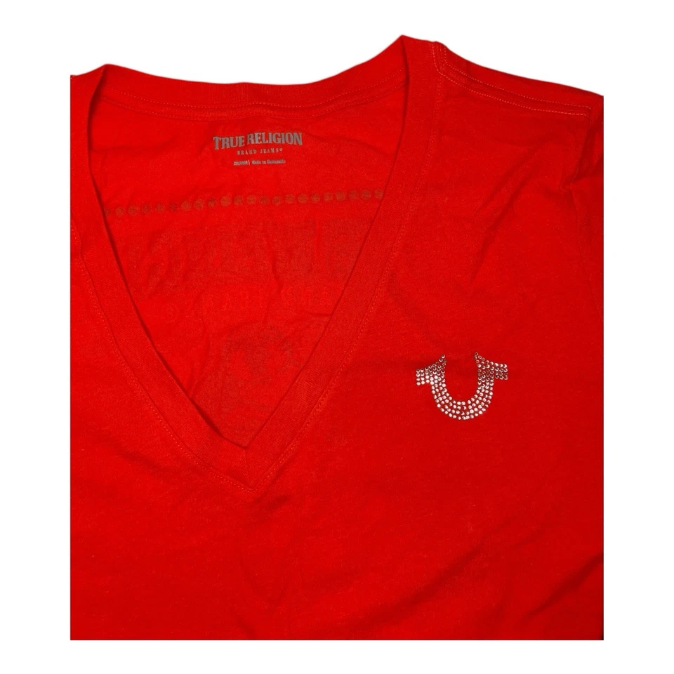 NEW True Religion Women’s Buddha V-Neck Shirt Rhinestone Diamond Logo Red 2XL - Image 3 of 4