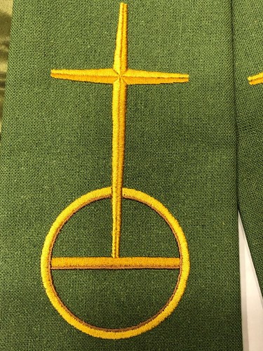Vestimenta verde ULCHRT estola litúrgica cruz y orbe oro bordado y flecos dobladillo - Imagen 6 de 6