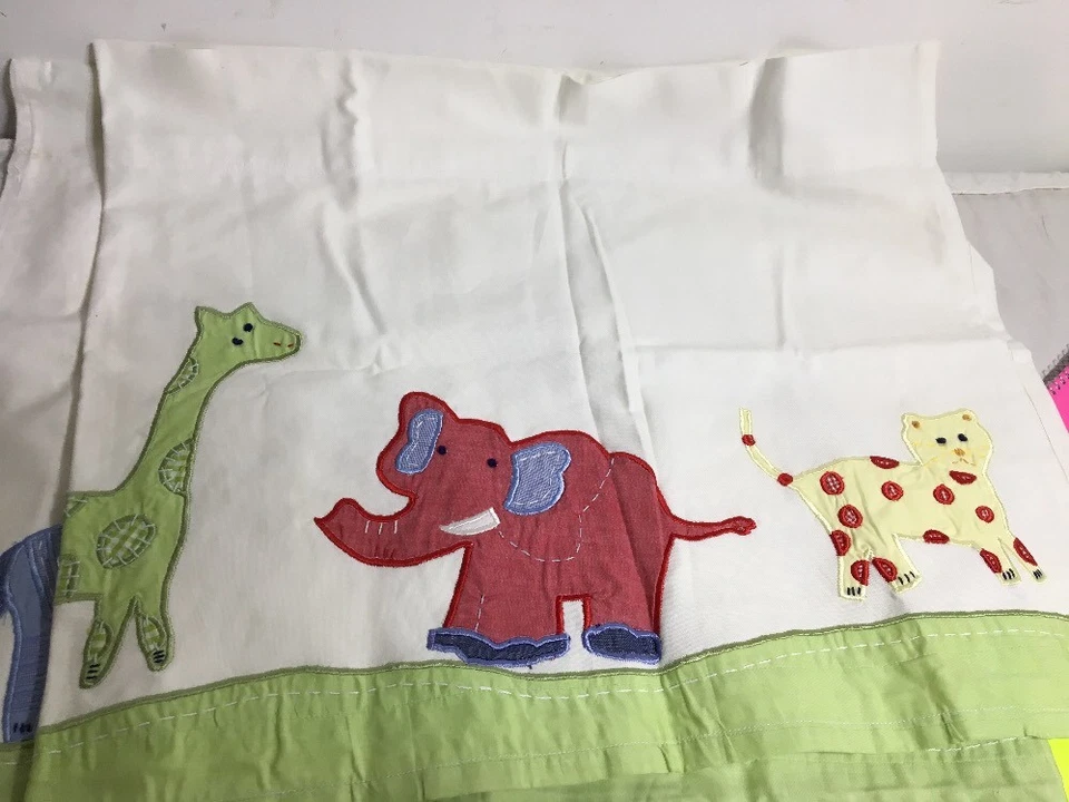 Par de cenefas Pottery Barn niños circo safari animales volante elefante jirafa Foto 3 de 4