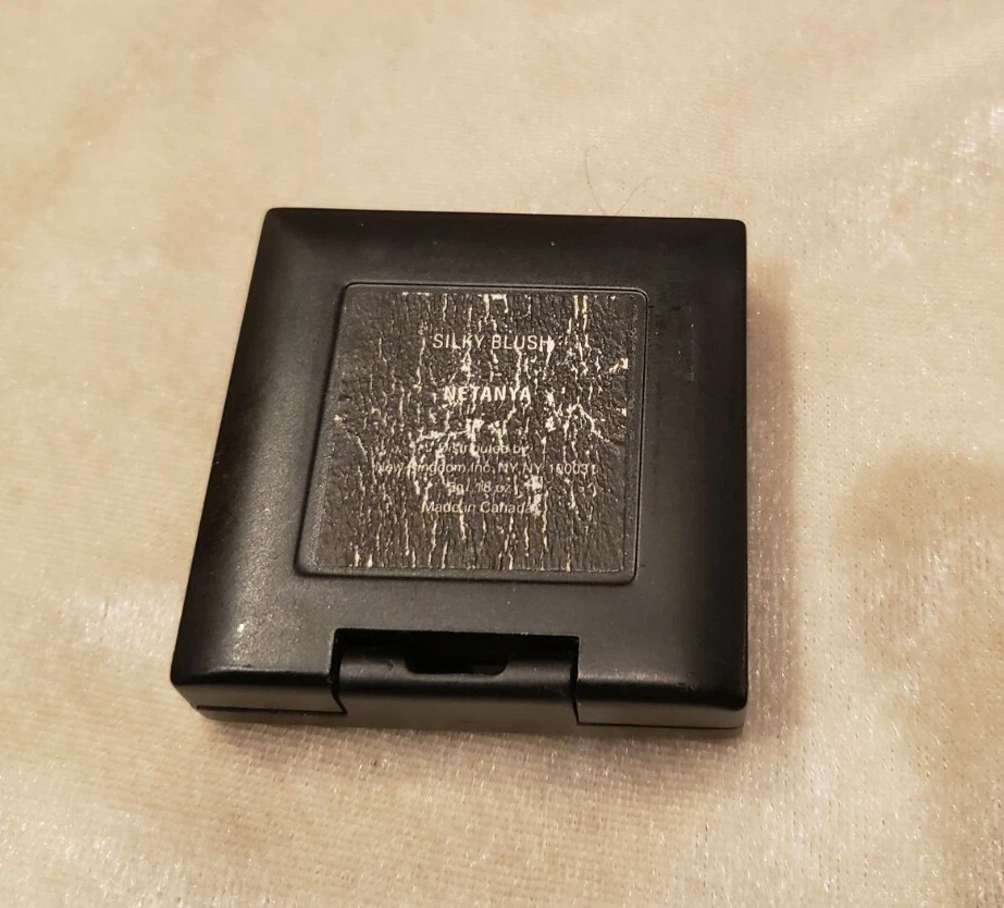 SUE DEVITT Studio Silky Blush NETANYA pressed powder .18 oz Rare HTF - Image 4 of 4