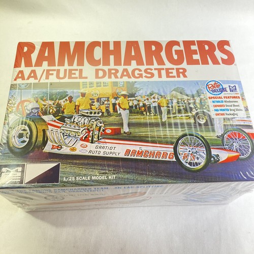 MPC Ramchargers Escala 1/25 AA/Combustible Motor Delantero Dragster Plástico Modelo Kit NUEVO B - Imagen 5 de 13