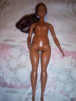 2016 Mattel Brown Skin Curvy Barbie Doll Curvy GDM48 M18I Brown