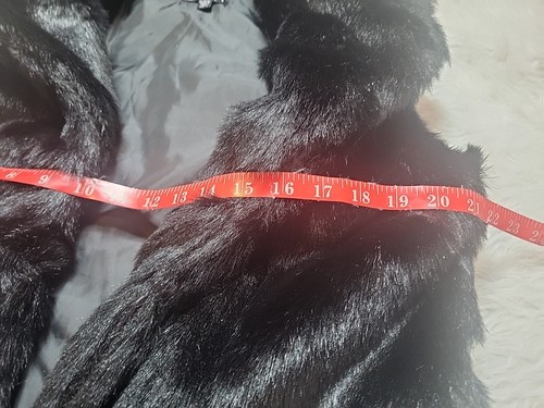 Dimri Black Faux Fur Dressy Vest Size Large - Picture 9 of 9