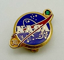 Vintage 10K GOLD NASA 30 Year Service Pin w/ Emerald - Enamel Logo - Space Race