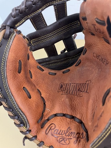 Rawlings CHCMFP Champion Series, Women’s 33” Softball Catchers Mitt, RHT - Picture 6 of 11