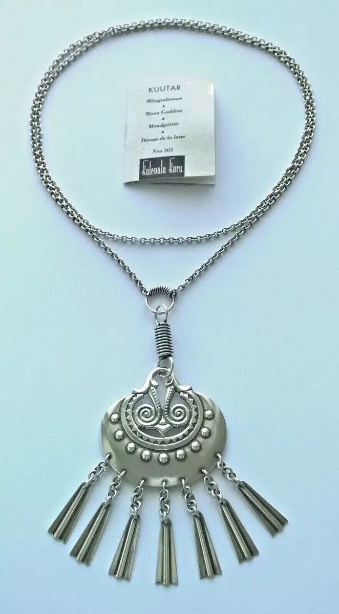 Big silver shop necklace
