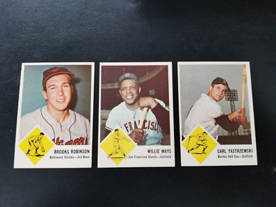 Nice mid-grade 1963 fleer complete set. Most of the star cards are mid grade+.