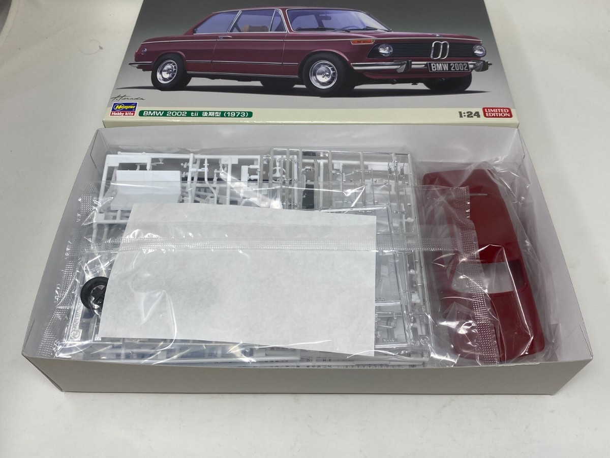 Maquette de voiture en plastique BMW 2002 ti SWEDISH Rally