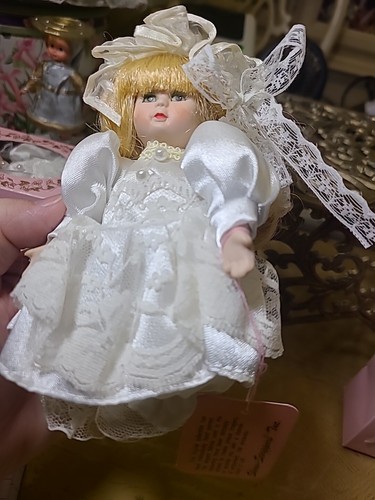 Rare Showstoppers 6" Little Darling Bride Porcelain Doll Blonde - Picture 10 of 17