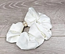 Christian Dior Beauty Parfums GWP VIP Gift White Hair Tie Band Scrunchie