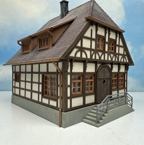 Kibri 8128 / Casa de entramado de madera Münsterland / limpio construido y muy bien envejecido | Zustand: Gebraucht