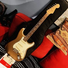 Fender Vintera, 60s, Stratocaster, Firemist Gold, Road Worn. (Read description.)