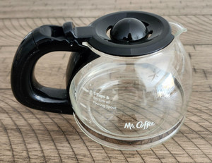 Braun 14-cup Glass Carafe Replacement, Black