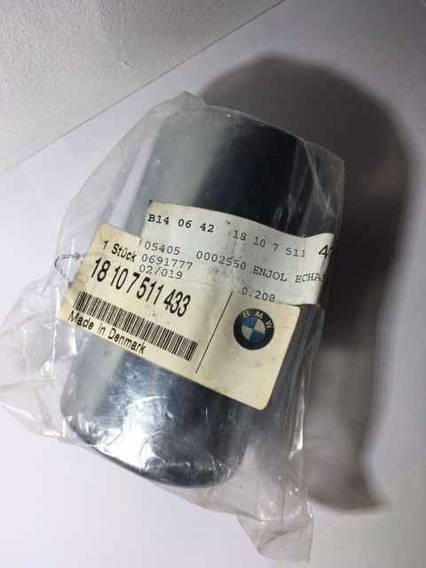 Embout d'échappement gris BMW de haute précision en inox pour une finition Premium