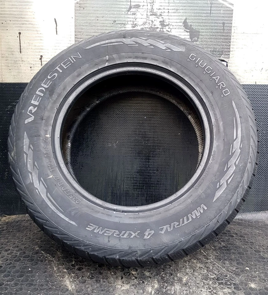 GOMME USATE 235/70R17 111H VREDESTEIN XTREM INVERNALI M+S PNEUMATICI USATI - Immagine 2 di 3