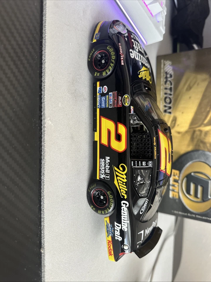 Rusty Wallace 1/24 2005 Miller Genuine Draft Retro Elite Foto 4 de 4