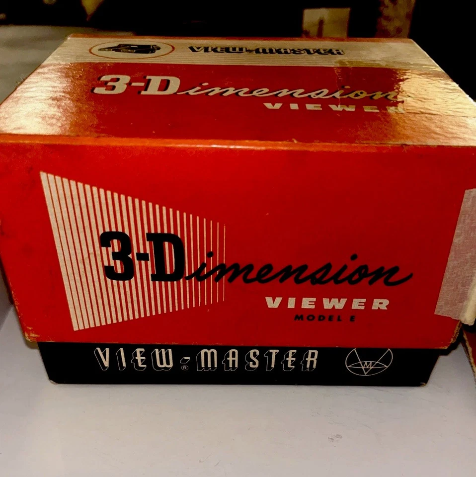 Vintage 1950s Sawyer’s View-Master Model E 3D Viewer w/ Box & 3 Reel Sets. - Image 2 of 4