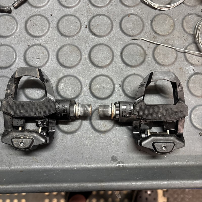 Look Keo Classic 3 Pedals Used Once