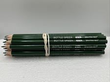  20 COUNT BOTTLE GREEN 076 - Shuttle Art Colored Pencils