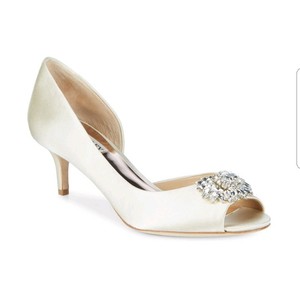 badgley mischka macie