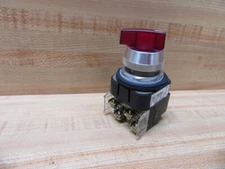 Allen Bradley 800T-16HR2KB6AX Switch W/800T-XA, 40171-002-01