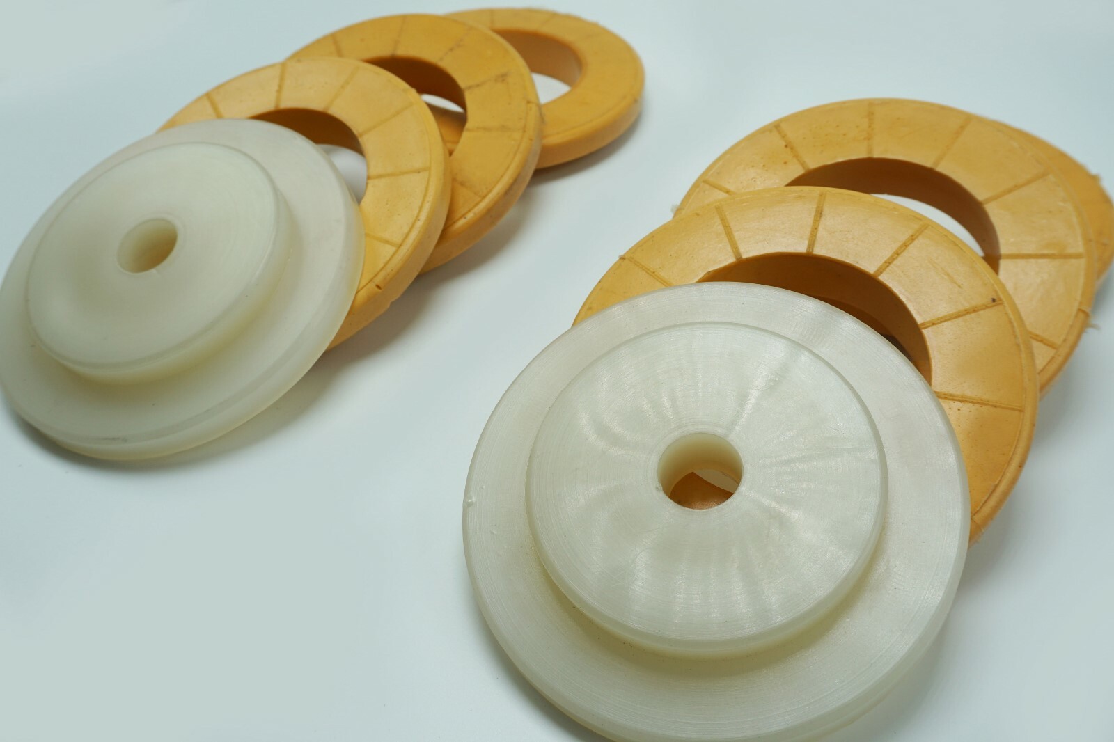 *** BENTLEY ARNAGE & SERAPH: Suspension Shock Spring Isolators For Top & Bottom 