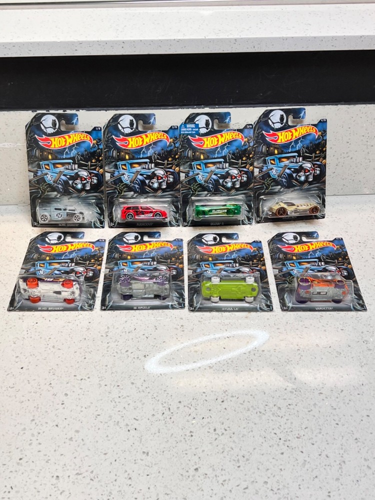 Hot Wheels Halloween full set 8 cars
