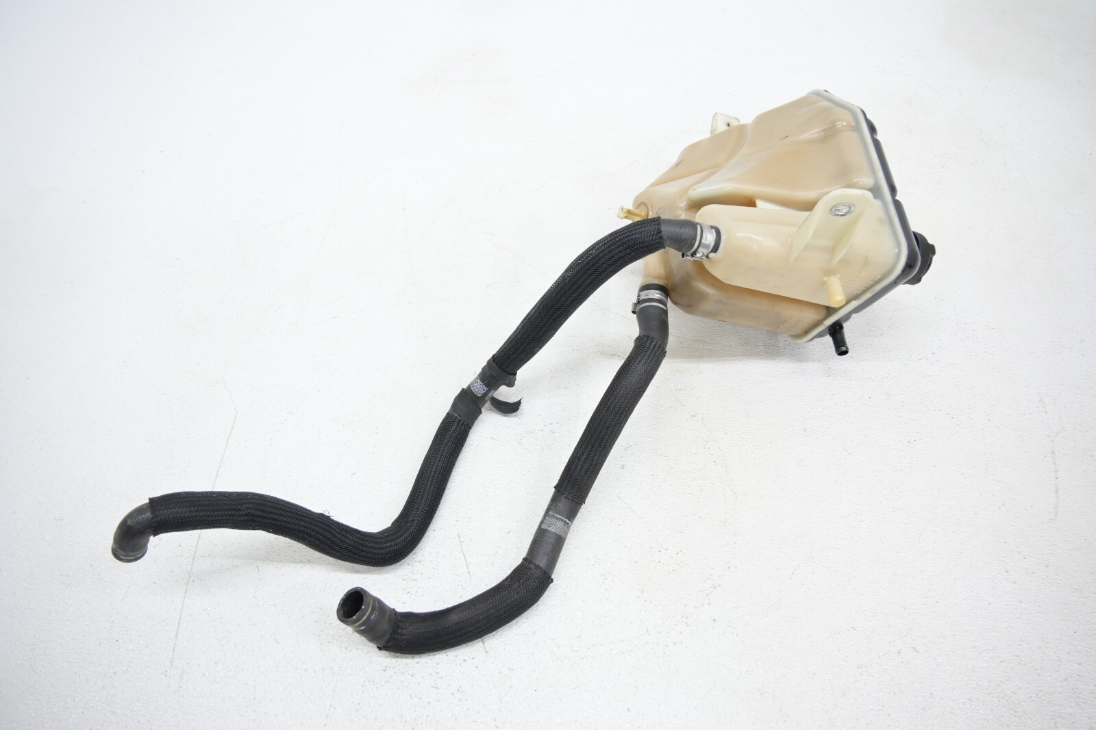 ⭐ 14-20 Maserati Ghibli Quatt 3.0l V6 Engine Radiator Coolant Expansion Tank Oem