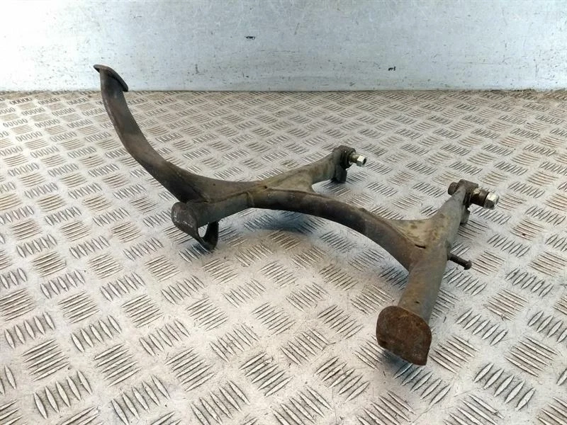 Soporte Honda VT 800 SHADOW (RC32) (Centro) Foto 3 de 3