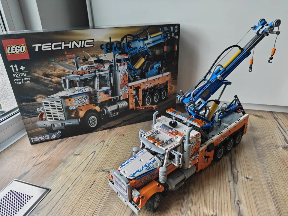 LEGO Technic 42128 Heavy Duty Tow Truck, Foto 3 von 5