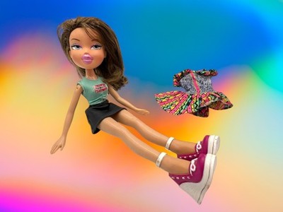 Bratz Yasmin Doll 2001 MGA Brown Hair Redressed Outfit Pre-Owned + Extra Dress