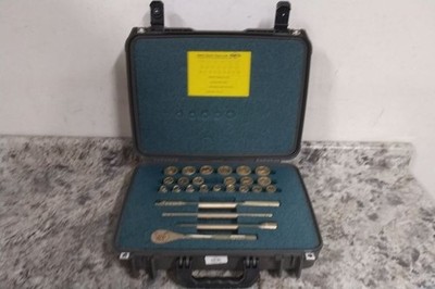 Ampco W-260M 25 Pc 10 to 32mm Socket Range 1/2 In Drive Metric Socket Wrench Set