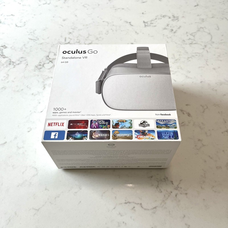 Oculus Go 64GB Standalone VR Headset Virtual Reality Gaming Headset + Controller