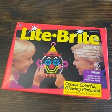Vintage 1994 Milton Bradley Lite-Brite Model 4780 Light Up Toy with Pegs Boxed