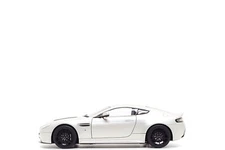 AUTOart 1:18 Aston Martin V12 Vantage S in Meteorite SIlver
