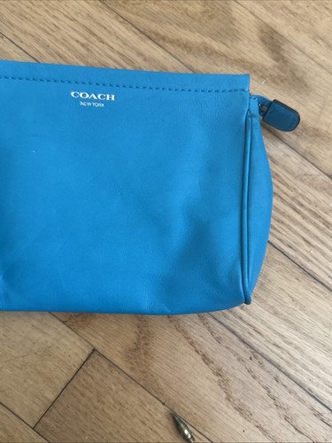 COACH Legacy Leather Perforated Wristlet Clutch Bag Teal Tassles - Picture 6 of 17