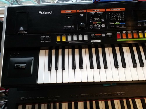 ROLAND JUPITER-50 SYNTHESISER - Picture 3 of 5